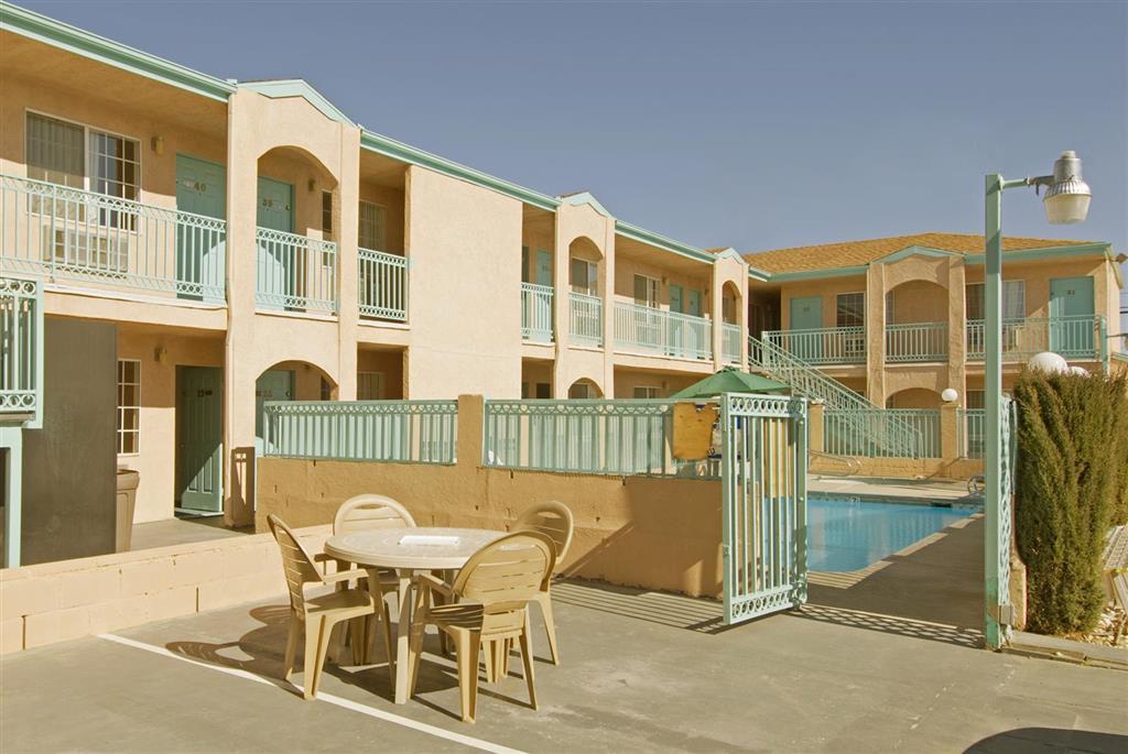 מוהאבי Aerospace Inn מתקנים תמונה