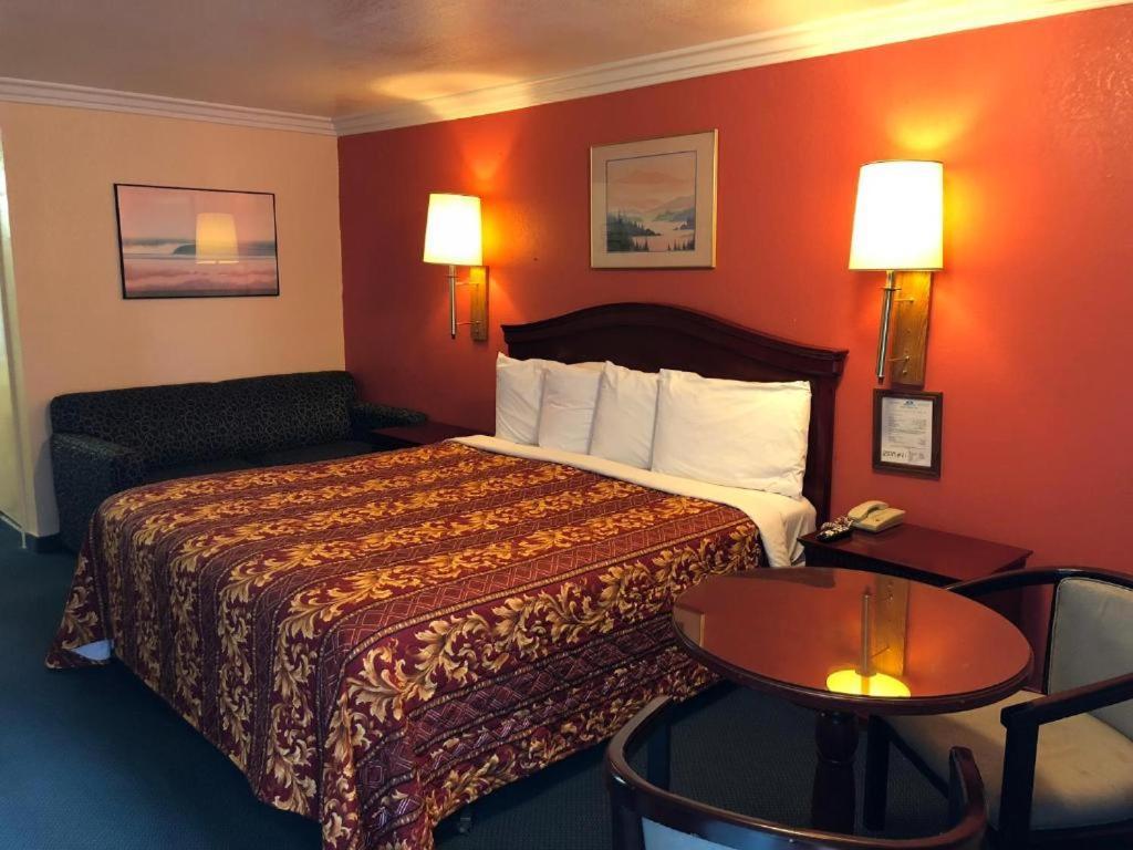 מוהאבי Aerospace Inn מראה חיצוני תמונה