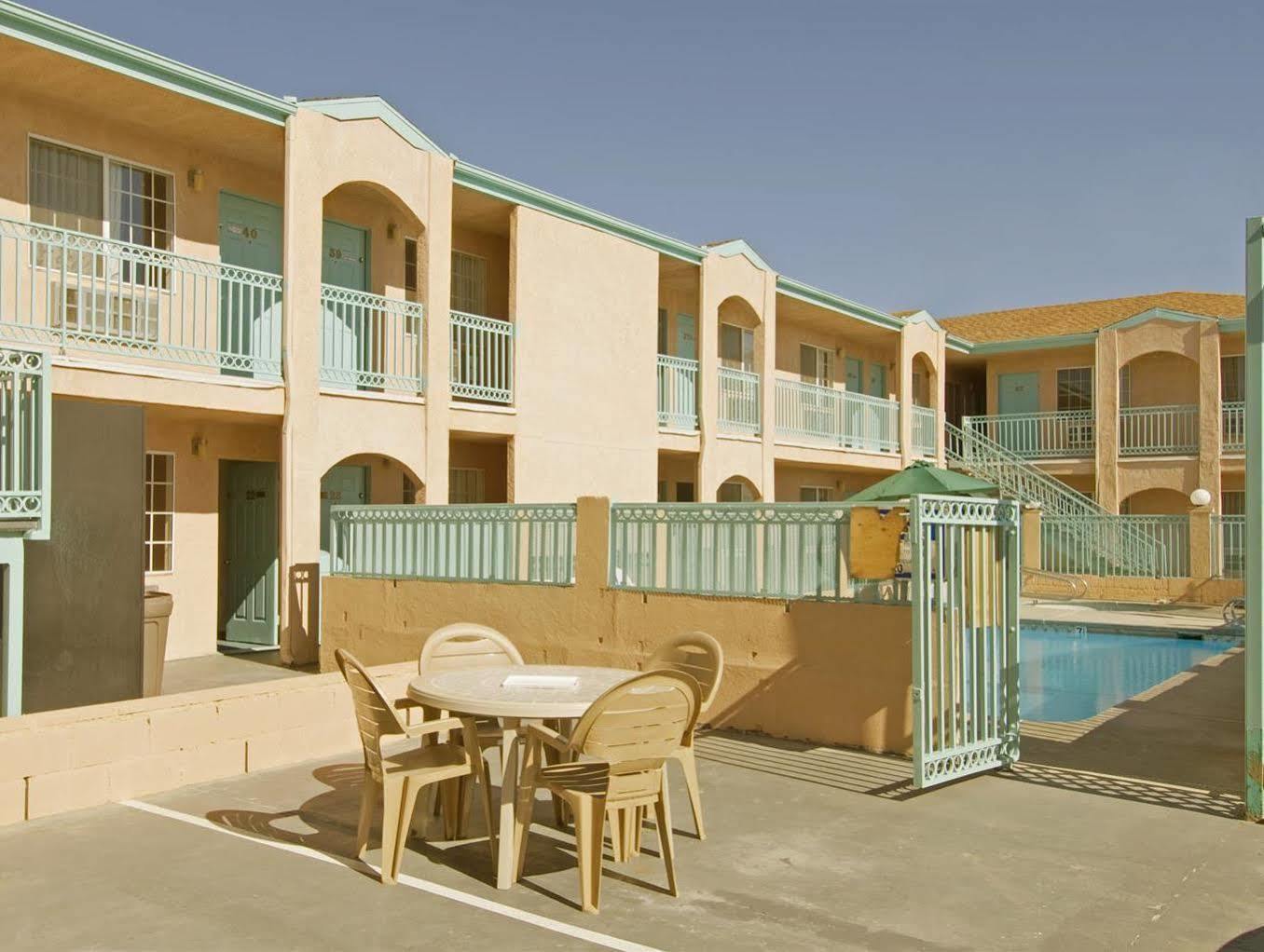 מוהאבי Aerospace Inn מראה חיצוני תמונה